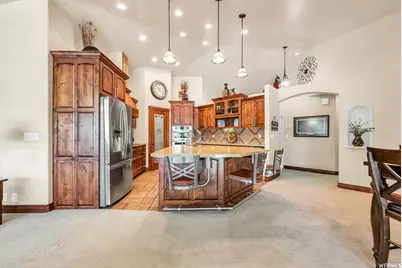 11159 S Via Encantada Way W, South Jordan, UT 84095 - Photo 13