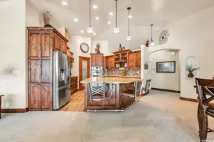 11159 S Via Encantada Way W, South Jordan, UT 84095 - Photo 13