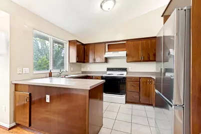 843 E Deer Flat Rd N, Tooele, UT 84074 - Photo 9