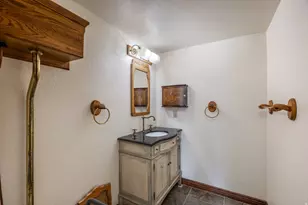 5529 S Woodcrest Dr E, Holladay, UT 84117 - Photo 29