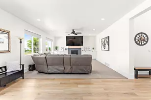 922 S 30 E, Salem, UT 84653 - Photo 11