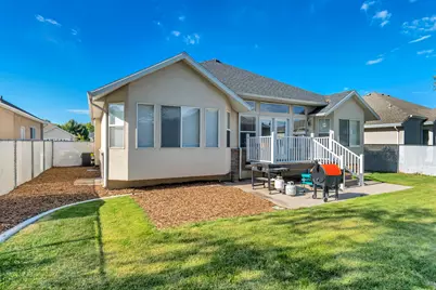 634 W 2325 N, Layton, UT 84041 - Photo 5