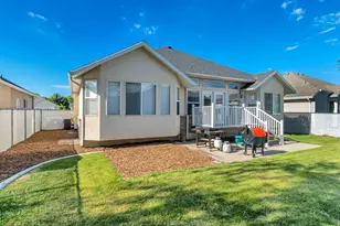 634 W 2325 N, Layton, UT 84041 - Photo 5