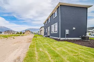 152 W Birds Eye Ln, Vineyard, UT 84059 - Photo 3