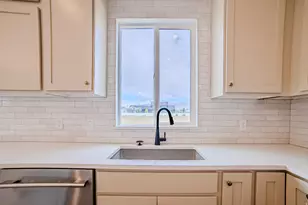 152 W Birds Eye Ln, Vineyard, UT 84059 - Photo 31