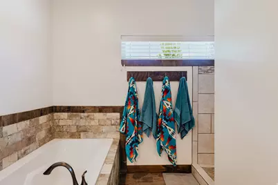 120 S 380 E, Mendon, UT 84325 - Photo 47