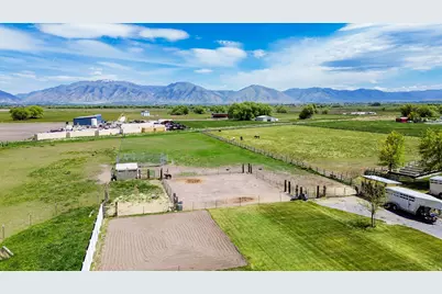 120 S 380 E, Mendon, UT 84325 - Photo 75