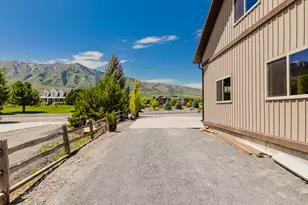 120 S 380 E, Mendon, UT 84325 - Photo 69