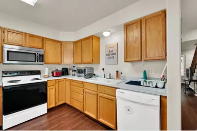 223 W 2230 N #18, Provo, UT 84604 - Photo 5
