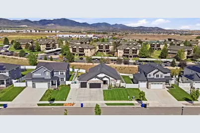 9132 S Ridge Peak Dr, West Jordan, UT 84081 - Photo 3