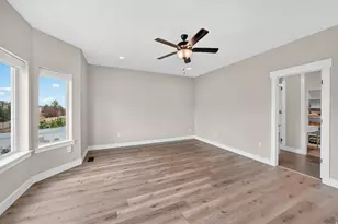 9132 S Ridge Peak Dr, West Jordan, UT 84081 - Photo 17