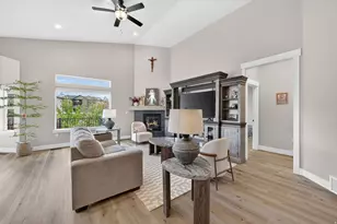 9132 S Ridge Peak Dr, West Jordan, UT 84081 - Photo 5