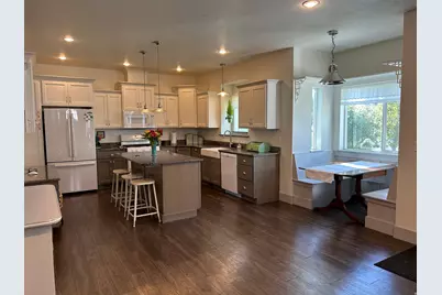 1869 W Hollybrook Way N, Farmington, UT 84025 - Photo 11