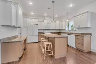 1869 W Hollybrook Way N, Farmington, UT 84025 - Photo 9