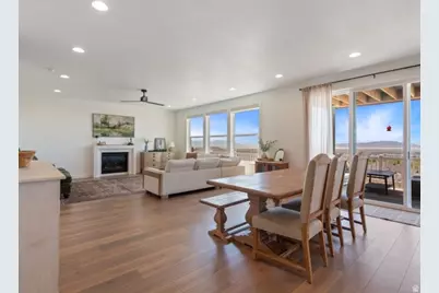 1447 N Shadow Wood Dr, Kaysville, UT 84037 - Photo 9
