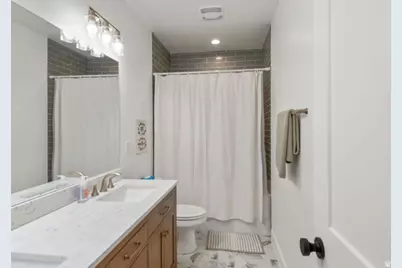 1447 N Shadow Wood Dr, Kaysville, UT 84037 - Photo 31