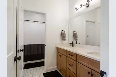 1447 N Shadow Wood Dr, Kaysville, UT 84037 - Photo 37