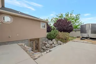9067 S Wisteria Way, West Jordan, UT 84081 - Photo 37