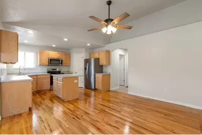 9067 S Wisteria Way, West Jordan, UT 84081 - Photo 5