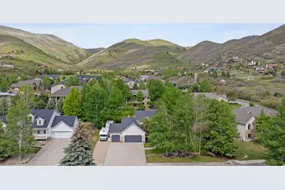 381 N Alpinhof Ln E, Midway, UT 84049 - Photo 39