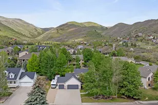 381 N Alpinhof Ln E, Midway, UT 84049 - Photo 39