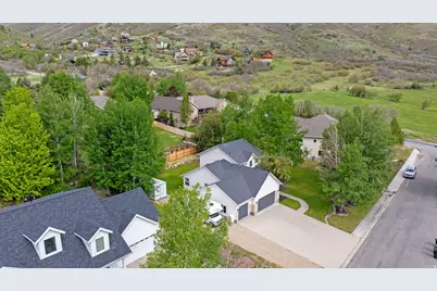 381 N Alpinhof Ln E, Midway, UT 84049 - Photo 41