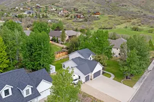 381 N Alpinhof Ln E, Midway, UT 84049 - Photo 41