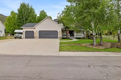 381 N Alpinhof Ln E, Midway, UT 84049 - Photo 1