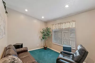 882 N 200 W, American Fork, UT 84003 - Photo 9