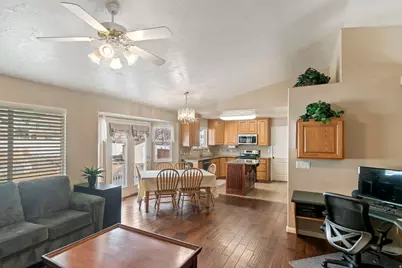882 N 200 W, American Fork, UT 84003 - Photo 3