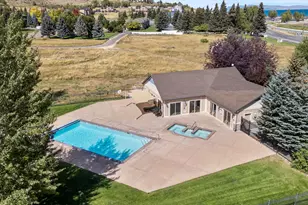 713 N Lochwood Vw W, Garden City, UT 84028 - Photo 43