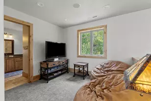 713 N Lochwood Vw W, Garden City, UT 84028 - Photo 33