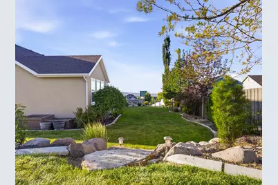 1664 S Landrock Dr, Saratoga Springs, UT 84045 - Photo 25