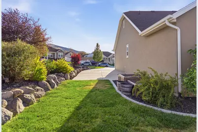 1664 S Landrock Dr, Saratoga Springs, UT 84045 - Photo 25