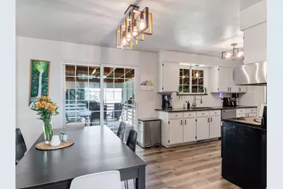 877 N Starcrest Dr, Salt Lake City, UT 84116 - Photo 9