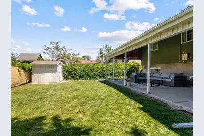877 N Starcrest Dr, Salt Lake City, UT 84116 - Photo 17