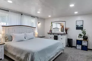 877 N Starcrest Dr, Salt Lake City, UT 84116 - Photo 21
