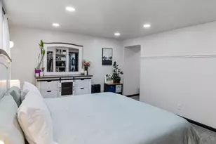 877 N Starcrest Dr, Salt Lake City, UT 84116 - Photo 23