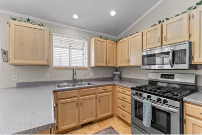 10812 S Granite Dr, Sandy, UT 84094 - Photo 9