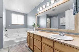 10812 S Granite Dr, Sandy, UT 84094 - Photo 15