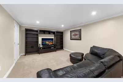266 E 6790 S, Midvale, UT 84047 - Photo 13