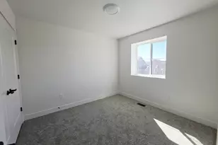 2948 N Aberdeen Dr, Plain City, UT 84404 - Photo 19