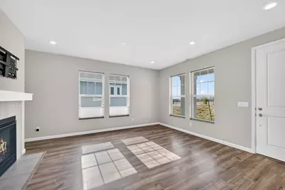 6078 W 11800 S, South Jordan, UT 84009 - Photo 7