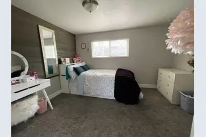 2444 E Quail Run Dr S, Sandy, UT 84093 - Photo 13