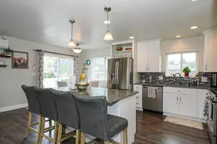 2444 E Quail Run Dr S, Sandy, UT 84093 - Photo 3