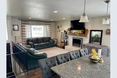 2444 E Quail Run Dr S, Sandy, UT 84093 - Photo 5
