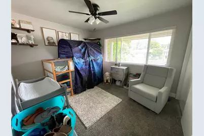 2444 E Quail Run Dr S, Sandy, UT 84093 - Photo 9