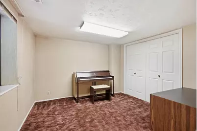 5785 S Ayrshire Dr, Murray, UT 84107 - Photo 37