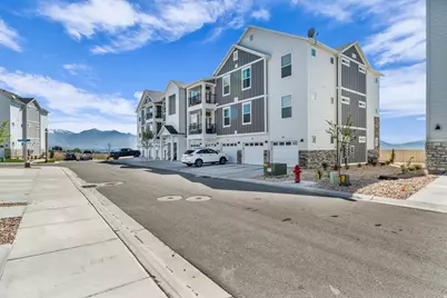 927 W Coral Charm Way #204, Saratoga Springs, UT 84045 - Photo 27