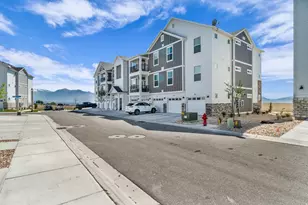 927 W Coral Charm Wy, Saratoga Springs, UT 84045 - Photo 27